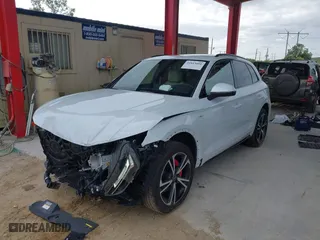 2025 Audi Q5 S line Premium Plus with VIN WA1EAAFY3S2013364, listed as a IAAI auction lot 41813601 with 1,450 mi miles. Bid and sale history available at carsss.com. Image 2.