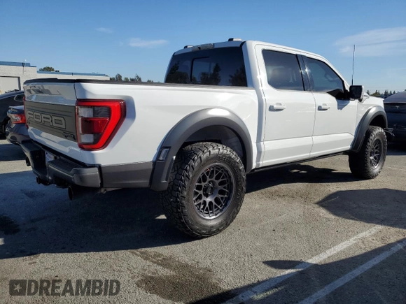 2022 Ford F-150 Raptor with VIN 1FTFW1RG4NFB63687, listed as a Copart auction lot 87479684 with 32,921 mi miles and Salvage Title. Bid and sale history available at carsss.com. Image 3.