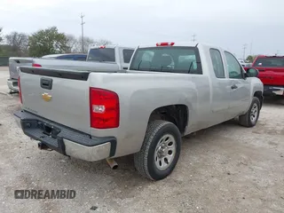 2007 Chevrolet Silverado 1500 LT w/1LT with VIN 2GCEC19CX71553141, listed as a IAAI auction lot 41580637 with 142,544 mi miles. Bid and sale history available at carsss.com. Image 4.