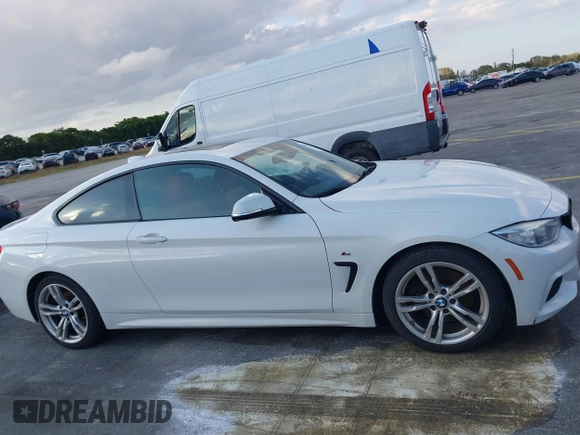 2014 BMW 4 Series 428i z VIN WBA3N3C58EF712765, wystawiony jako IAAI lot #41556781 z przebiegiem 73 901 mil mil oraz . Historia ofert i sprzedaży dostępna na DreamBid. Obrazek 14.