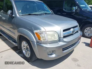 2006 Toyota Sequoia SR5 with VIN 5TDBT44AX6S260731, listed as a IAAI auction lot 42106200 with 223,927 mi miles and . Bid and sale history available at DreamBid. Image 6.