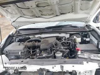2022 Toyota Tacoma SR with VIN 3TYAX5GN3NT062077, listed as a IAAI auction lot 41886531 with 58,687 mi miles and . Bid and sale history available at DreamBid. Image 10.
