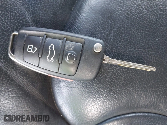 2015 Audi Q7 Premium with VIN WA1CGAFEXFD017935, listed as a IAAI auction lot 42549490 with 170,271 mi miles and . Bid and sale history available at DreamBid. Image 11.