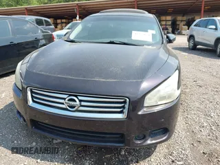 2013 Nissan Maxima S z VIN 1N4AA5AP4DC811689, wystawiony jako IAAI lot #42375651 z przebiegiem 171 523 mil mil oraz . Historia ofert i sprzedaży dostępna na DreamBid. Obrazek 6.