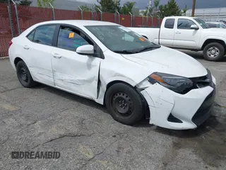 2018 Toyota Corolla L z VIN 5YFBURHE8JP800344, wystawiony jako IAAI lot #41896669 z przebiegiem 118 366 mil mil oraz . Historia ofert i sprzedaży dostępna na DreamBid. Obrazek 1.