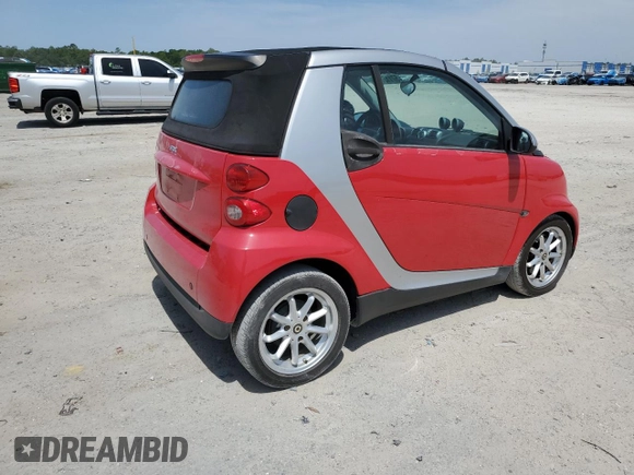 2009 Smart fortwo Passion z VIN WMEEK31XX9K306610, wystawiony jako Copart lot #57115125 z przebiegiem 5478 mil mil oraz Tytuł czysty. Historia ofert i sprzedaży dostępna na DreamBid. Obrazek 3.