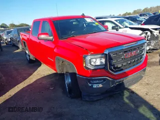 2017 GMC Sierra 1500 SLE z VIN 3GTP1MEC5HG435674, wystawiony jako IAAI lot #41242818 z przebiegiem 140 829 mil mil oraz . Historia ofert i sprzedaży dostępna na DreamBid. Obrazek 1.