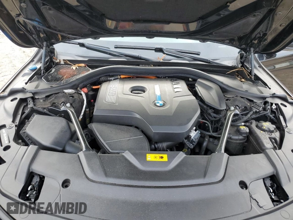 2018 BMW 7 Series 740e xDrive iPerformance with VIN WBA7J2C53JG938434, listed as a Copart auction lot 85508014 with 69,183 mi miles and Salvage Title. Bid and sale history available at carsss.com. Image 11.