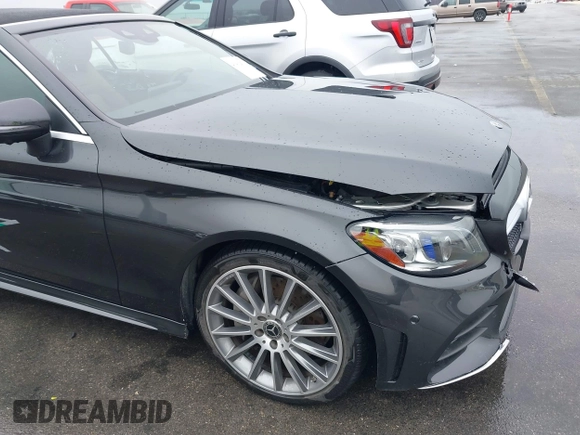 2019 Mercedes-Benz C 300 with VIN WDDWK8DB5KF919156, listed as a IAAI auction lot 41432031 with 39,771 mi miles and . Bid and sale history available at carsss.com. Image 18.
