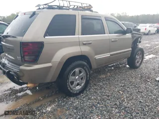 2005 Jeep Grand Cherokee Limited with VIN 1J8HR58255C587144, listed as a IAAI auction lot 41919246 with 185,687 mi miles. Bid and sale history available at carsss.com. Image 4.