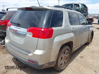 2015 GMC Terrain SLT z VIN 2GKFLXEK1F6240828, wystawiony jako IAAI lot #42164143 z przebiegiem 129 652 mil mil oraz . Historia ofert i sprzedaży dostępna na DreamBid. Obrazek 4.
