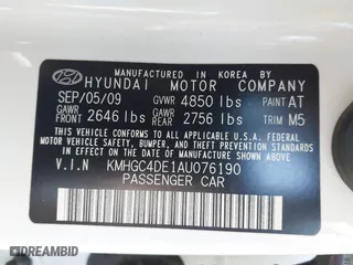 2010 Hyundai Genesis with VIN KMHGC4DE1AU076190, listed as a IAAI auction lot 41707773 with 123,426 mi miles. Bid and sale history available at carsss.com. Image 9.