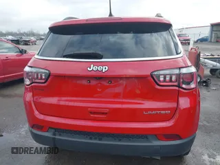 2019 Jeep Compass Limited with VIN 3C4NJCCB9KT793600, listed as a IAAI auction lot 41558619 with 75,682 mi miles. Bid and sale history available at carsss.com. Image 16.