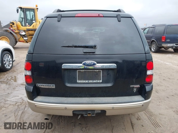 2006 Ford Explorer Eddie Bauer с VIN 1FMEU648X6UB42219, выставлен на аукционе IAAI как лот 41549910 с пробегом Не указан миль и . История ставок и продаж доступна на DreamBid. Изображение 16.