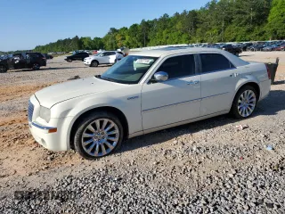 2009 Chrysler 300 with VIN 2C3LA63T59H583018, listed as a Copart auction lot 52827155 with 207,021 mi miles and Clean Title. Bid and sale history available at carsss.com. Image 1.