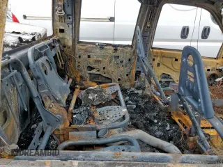 2004 Ford F-350 XL z VIN 1FTSW31P74EB47011, wystawiony jako Copart lot #55512125 z przebiegiem Nie podano mil oraz Nie do naprawy • Non repairable. Historia ofert i sprzedaży dostępna na DreamBid. Obrazek 11.