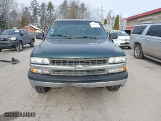 2002 Chevrolet Silverado 1500 LS with VIN 2GCEC19W421188121, listed as a IAAI auction lot 41375919 with 146,052 mi miles. Bid and sale history available at carsss.com. Image 13.