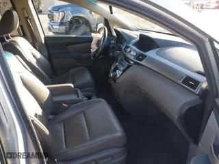 2011 Honda Odyssey EX-L with VIN 5FNRL5H6XBB057556, listed as a IAAI auction lot 41808620 with 154,449 mi miles. Bid and sale history available at carsss.com. Image 5.