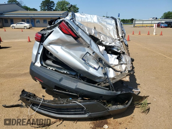 2022 Chevrolet Traverse LT Cloth z VIN 1GNERGKWXNJ117860, wystawiony jako Copart lot #52533485 z przebiegiem Nie podano mil oraz Szkoda całkowita • Salvage title. Historia ofert i sprzedaży dostępna na DreamBid. Obrazek 6.