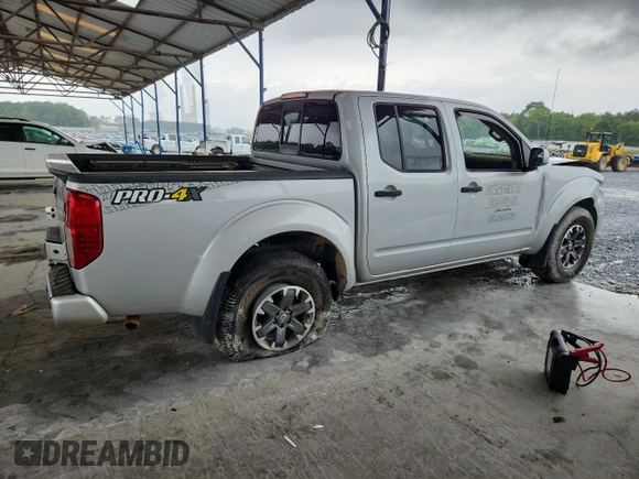 2018 Nissan Frontier SV with VIN 1N6AD0EV6JN744362, listed as a Copart auction lot 58524385 with 117,667 mi miles and Salvage title. Bid and sale history available at DreamBid. Image 3.