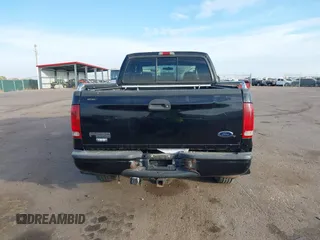 2003 Ford F-250 XL с VIN 1FTNW21S33EC82240, выставлен на аукционе IAAI как лот 40678011 с пробегом 142 865 миль миль и . История ставок и продаж доступна на DreamBid. Изображение 16.