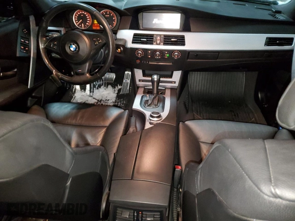 2006 BMW 5 Series 530xi with VIN WBANF73556CG68310, listed as a Copart auction lot 82031014 with 189,112 mi miles and Clean Title. Bid and sale history available at DreamBid. Image 8.