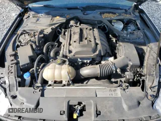 2020 Ford Mustang EcoBoost z VIN 1FATP8UH6L5134595, wystawiony jako Copart lot #52597685 z przebiegiem 44 350 mil mil oraz Czysty tytuł • Clean title. Historia ofert i sprzedaży dostępna na DreamBid. Obrazek 11.