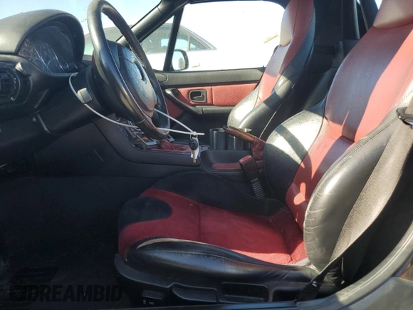 2001 BMW Z3 2.5 z VIN WBACN33431LK45600, wystawiony jako Copart lot #77857924 z przebiegiem 127 272 mil mil oraz Szkoda całkowita • Salvage title. Historia ofert i sprzedaży dostępna na DreamBid. Obrazek 7.