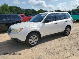 2009 Subaru Forester X with VIN JF2SH61699H769569, listed as a Copart auction lot 61189925 with 163,977 mi miles and Salvage title. Bid and sale history available at DreamBid. Image 1.