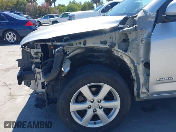 2006 Toyota RAV4 Limited with VIN JTMZK31V265001207, listed as a IAAI auction lot 42677270 with 176,761 mi miles and . Bid and sale history available at DreamBid. Image 18.