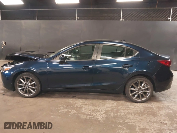 2018 Mazda 3 Touring with VIN 3MZBN1V30JM252166, listed as a IAAI auction lot 41828745 with 32,719 mi miles. Bid and sale history available at carsss.com. Image 14.