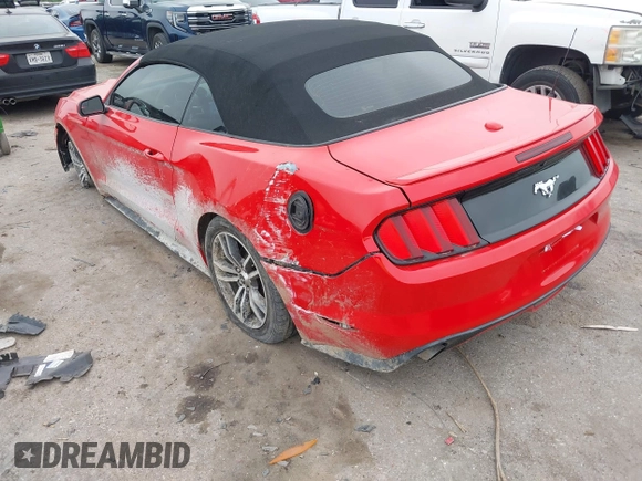 2017 Ford Mustang EcoBoost Premium z VIN 1FATP8UH6H5245140, wystawiony jako IAAI lot #41849107 z przebiegiem 52 672 mil mil oraz . Historia ofert i sprzedaży dostępna na DreamBid. Obrazek 3.