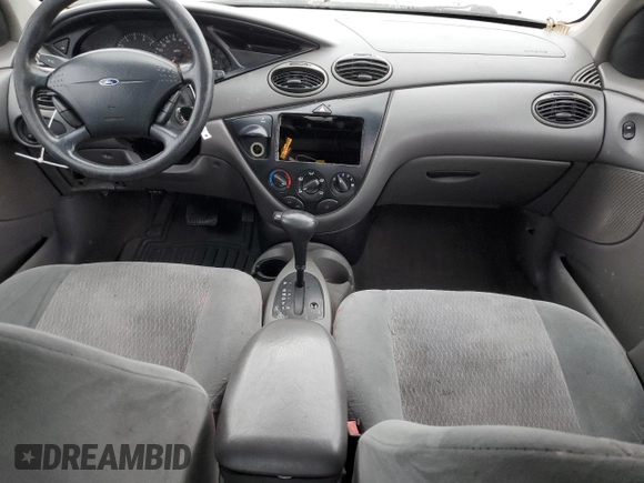 2000 Ford Focus SE with VIN 1FAFP3436YW300149, listed as a Copart auction lot 42231215 with Not provided miles and Salvage title. Bid and sale history available at DreamBid. Image 8.