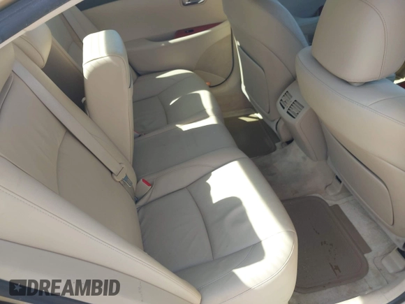 2008 Lexus ES 350 with VIN JTHBJ46G182238679, listed as a IAAI auction lot 41995138 with 135,800 mi miles. Bid and sale history available at carsss.com. Image 8.