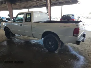 2000 Ford Ranger XL with VIN 1FTYR14V3YPC09059, listed as a Copart auction lot 48610905 with 260,821 mi miles and Clean Title. Bid and sale history available at carsss.com. Image 2.