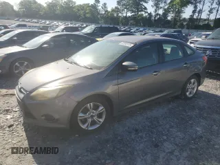 2014 Ford Focus SE with VIN 1FADP3F24EL359709, listed as a Copart auction lot 52208125 with 133,643 mi miles and Clean Title. Bid and sale history available at carsss.com. Image 1.