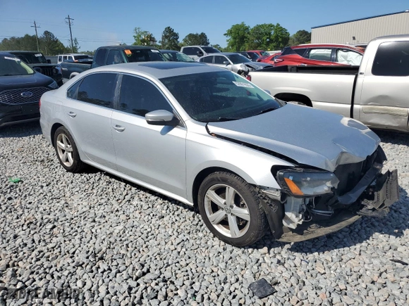 2013 Volkswagen Passat SE w/Sunroof with VIN 1VWBH7A34DC133607, listed as a Copart auction lot 52861835 with 122,981 mi miles and Clean Title. Bid and sale history available at carsss.com. Image 4.