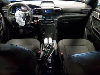 2022 Ford Police Interceptor Utility z VIN 1FM5K8AWXNNA07173, wystawiony jako Copart lot #49063355 z przebiegiem 22 888 mil mil oraz Nie do naprawy. Historia ofert i sprzedaży dostępna na DreamBid. Obrazek 8.