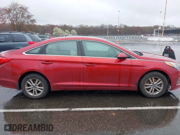 2016 Hyundai Sonata SE z VIN 5NPE24AF7GH391820, wystawiony jako IAAI lot #42015648 z przebiegiem 123 004 mil mil oraz . Historia ofert i sprzedaży dostępna na DreamBid. Obrazek 13.