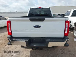 2025 Ford F-250 XL with VIN 1FT7W2BT9SEC54537, listed as a IAAI auction lot 42714592 with 6,334 mi miles and . Bid and sale history available at DreamBid. Image 16.