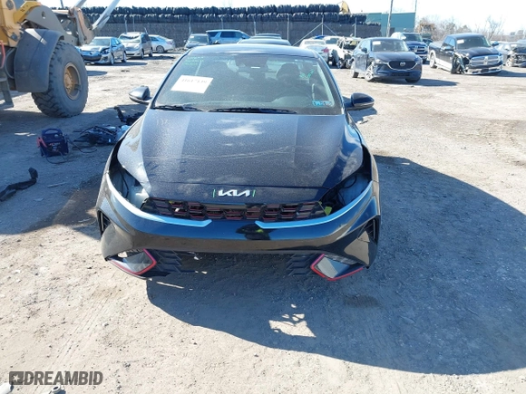 2023 Kia Forte GT-Line with VIN 3KPF54AD2PE533568, listed as a IAAI auction lot 41617139 with 61,368 mi miles. Bid and sale history available at carsss.com. Image 6.