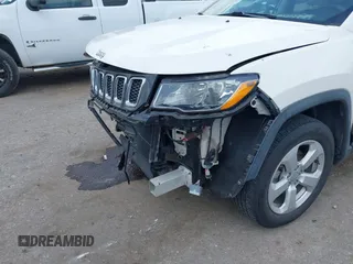 2018 Jeep Compass Altitude with VIN 3C4NJCBB7JT368604, listed as a IAAI auction lot 42092656 with 25,653 mi miles and . Bid and sale history available at DreamBid. Image 6.