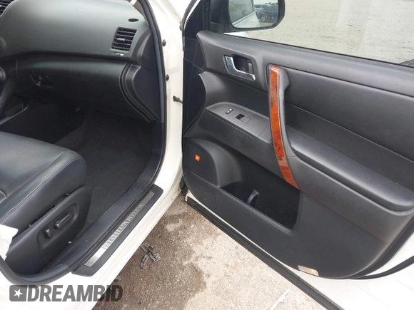 2012 Toyota Highlander Limited с VIN 5TDDK3EH6CS100245, выставлен на аукционе IAAI как лот 42125324 с пробегом 106 156 миль миль и . История ставок и продаж доступна на DreamBid. Изображение 5.