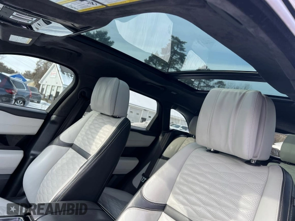 2020 Land Rover Range Rover with VIN SALYU2EEXLA269721, listed as a Copart auction lot 42172245 with 94,126 mi miles and Clean title. Bid and sale history available at DreamBid. Image 9.
