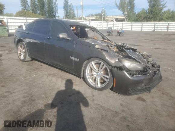 2012 BMW 7 Series 740Li with VIN WBAKB4C51CC576326, listed as a Copart auction lot 87262654 with 0 mi miles and Non Repairable. Bid and sale history available at carsss.com. Image 4.