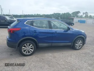 2017 Nissan Rogue Sport SL with VIN JN1BJ1CR7HW101392, listed as a IAAI auction lot 42142211 with 108,869 mi miles. Bid and sale history available at carsss.com. Image 13.