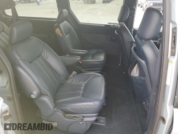 2001 Chrysler Town & Country LXi with VIN 2C8GP54L71R107953, listed as a Copart auction lot 71823714 with 116,134 mi miles and Non Repairable. Bid and sale history available at DreamBid. Image 11.