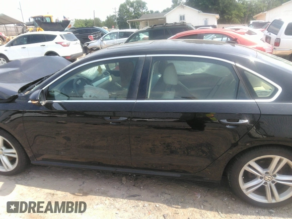 2012 Volkswagen Passat SE z VIN 1VWBN7A30CC073400, wystawiony jako IAAI lot #42284473 z przebiegiem 144 782 mil mil oraz . Historia ofert i sprzedaży dostępna na DreamBid. Obrazek 14.