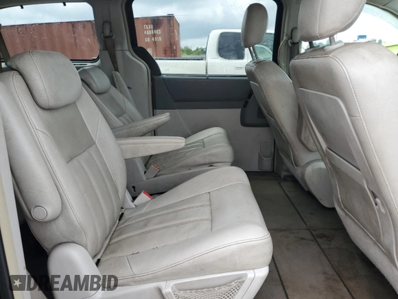 2008 Chrysler Town & Country Touring with VIN 2A8HR54P58R828858, listed as a Copart auction lot 59931165 with 232,068 mi miles and Salvage title. Bid and sale history available at DreamBid. Image 11.