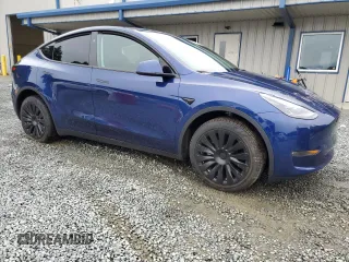 2024 Tesla Model Y Long Range with VIN 7SAYGDEE2RA246685, listed as a Copart auction lot 58699895 with 15,803 mi miles and Salvage title. Bid and sale history available at DreamBid. Image 4.